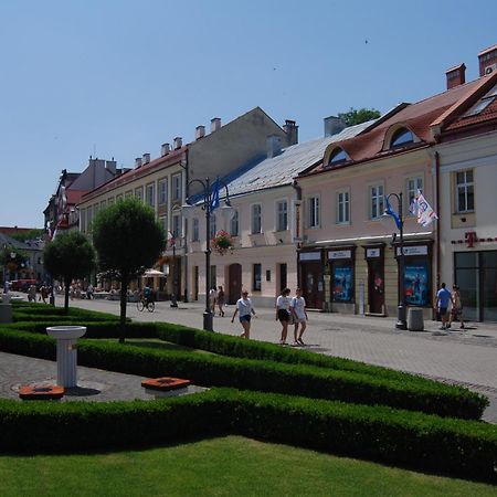 Hostel Promenada Rzeszow Luaran gambar