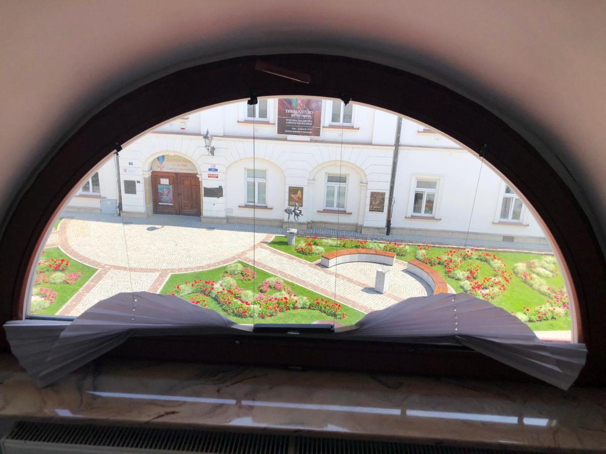 Hostel Promenada Rzeszow Luaran gambar