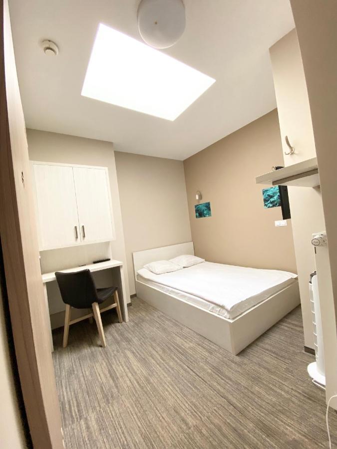 Hostel Promenada Rzeszow Luaran gambar