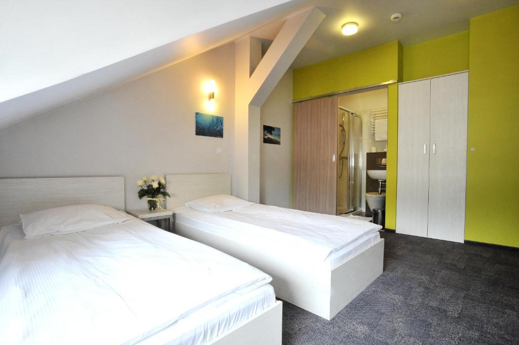 Hostel Promenada Rzeszow Bilik gambar